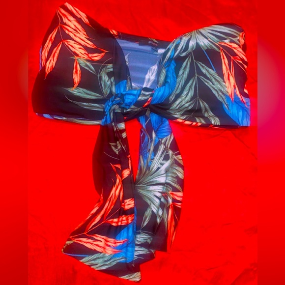 Tie Crop Top - Picture 1 of 4